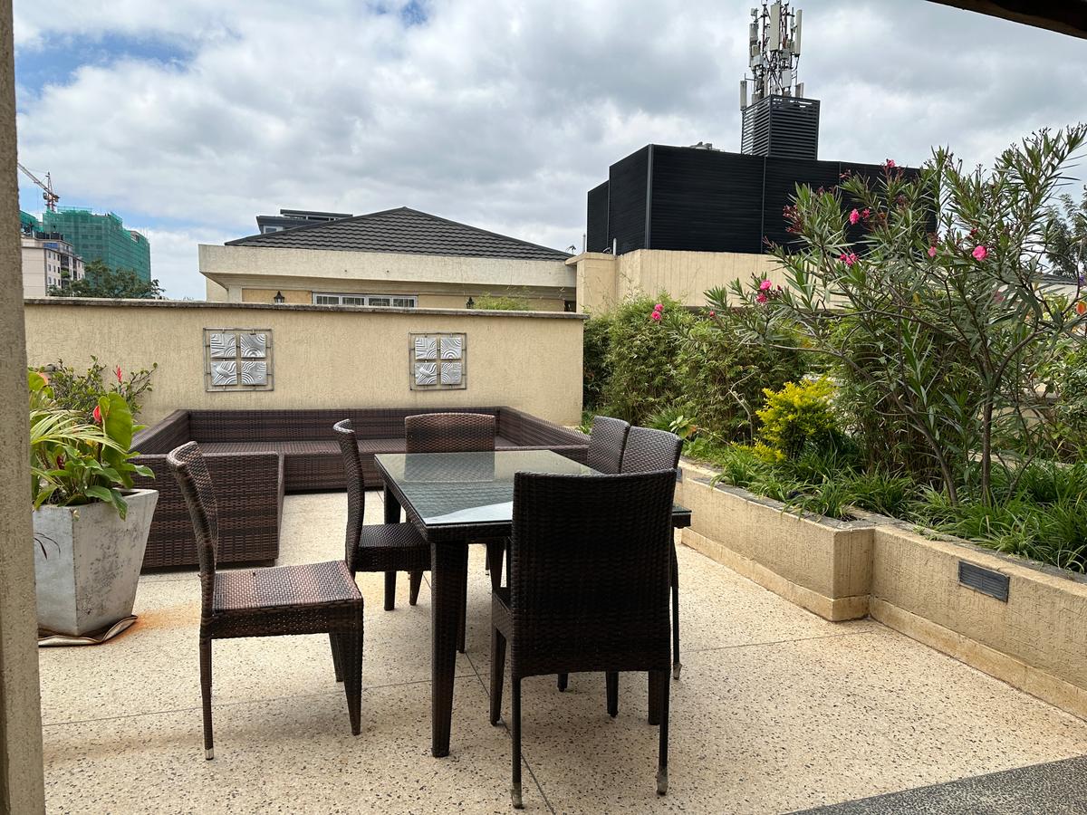 Serviced 1 Bed Apartment with En Suite in Lavington - 8