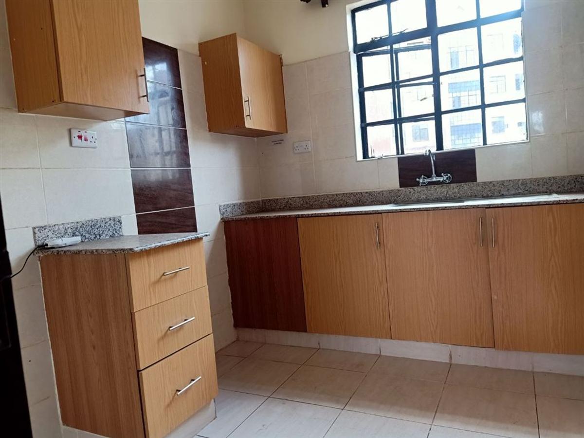 2 Bed Apartment with En Suite at Fourways Junction Estate - 6