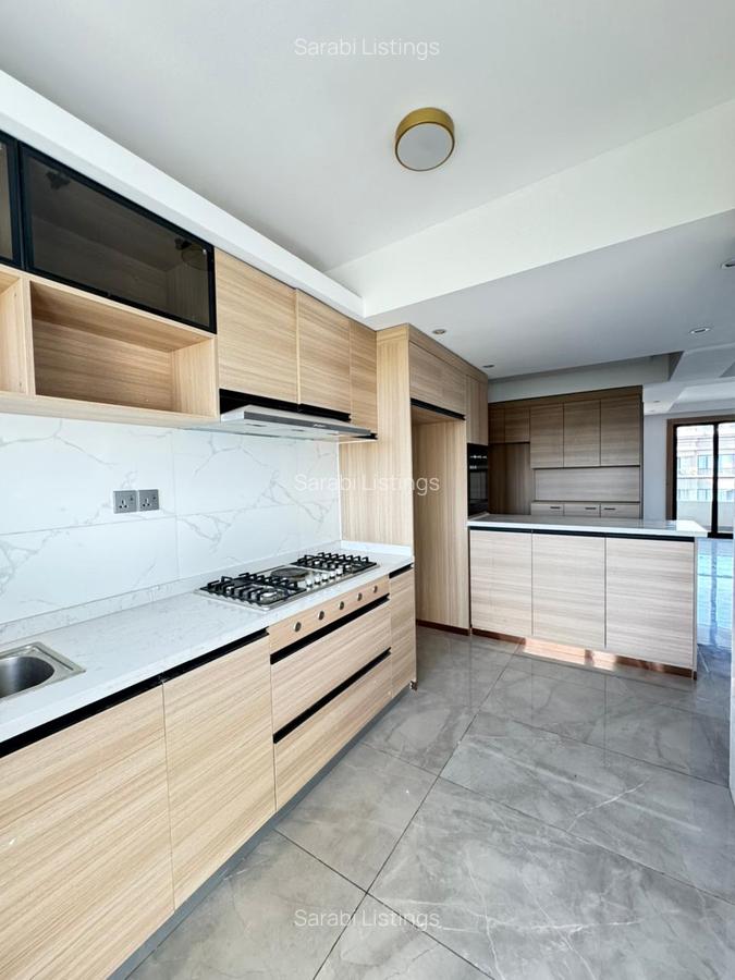 3 Bed Apartment with En Suite in Riverside - 16