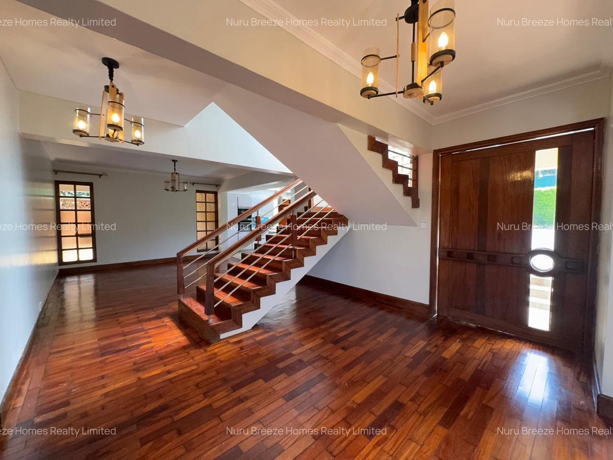 4 Bed House with En Suite in Runda - 18