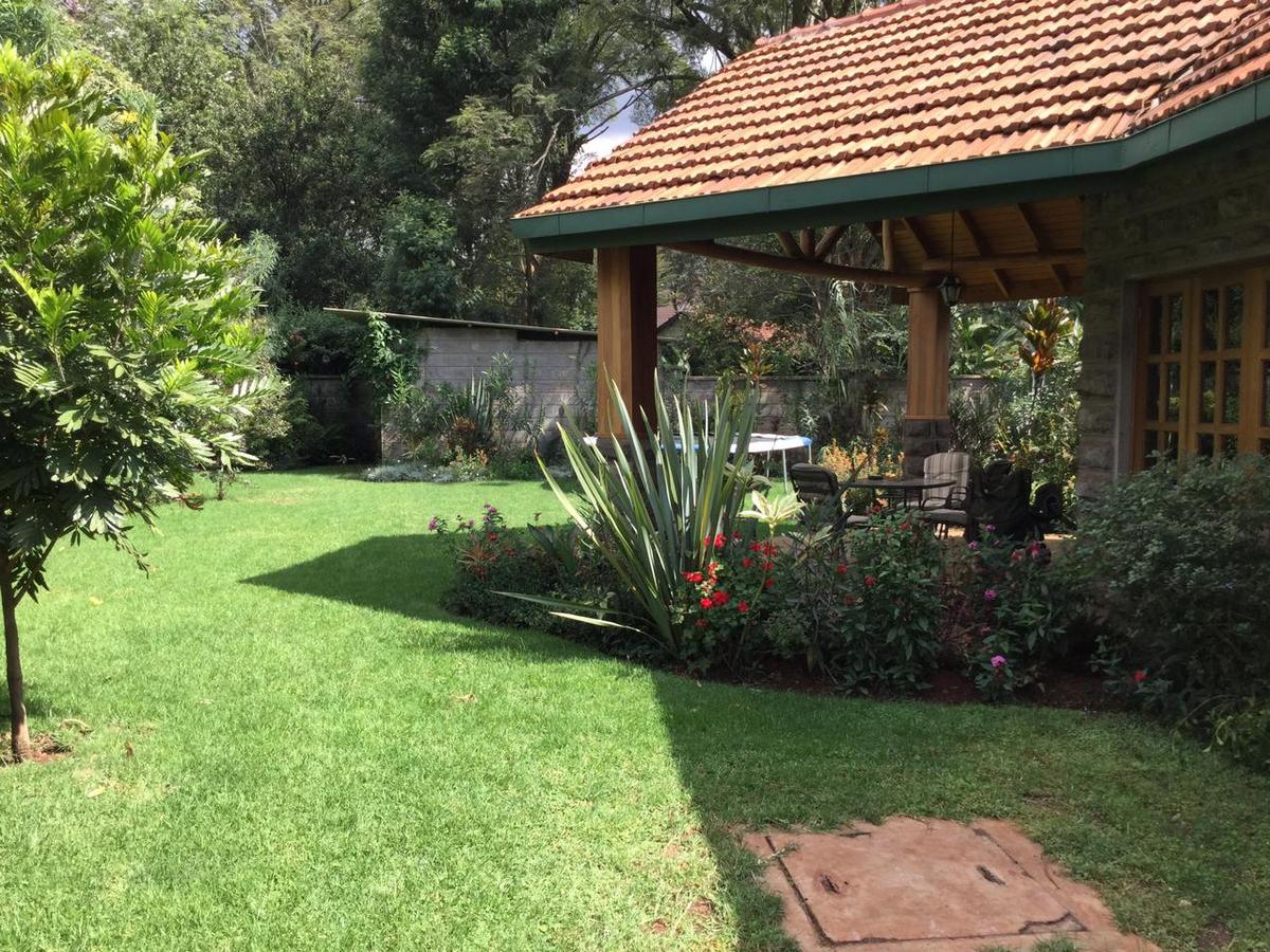 4 Bed Townhouse with En Suite in Lavington - 12