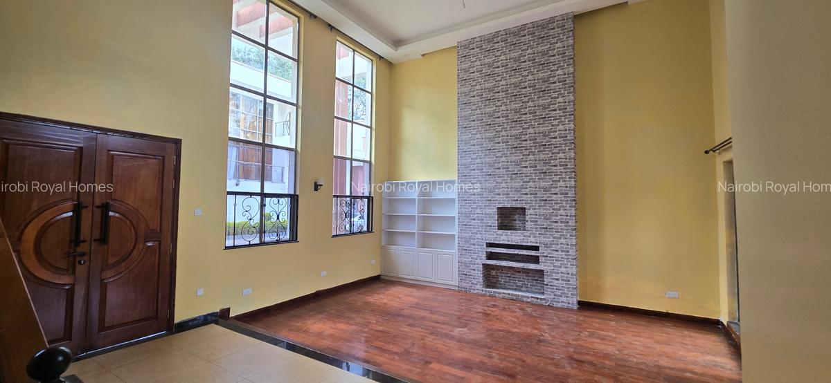 5 Bed Townhouse with En Suite at Lavington Off Convent Drive - 14