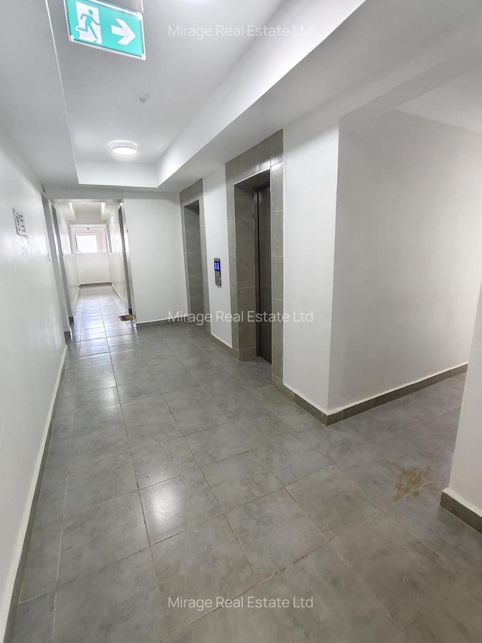 1 Bed Apartment with Swimming Pool in Garden Estate - 3
