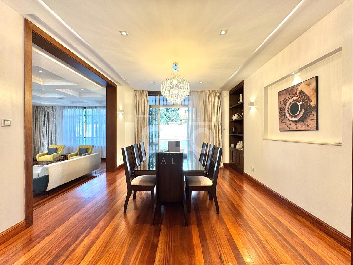 5 Bed House with En Suite in Runda - 11