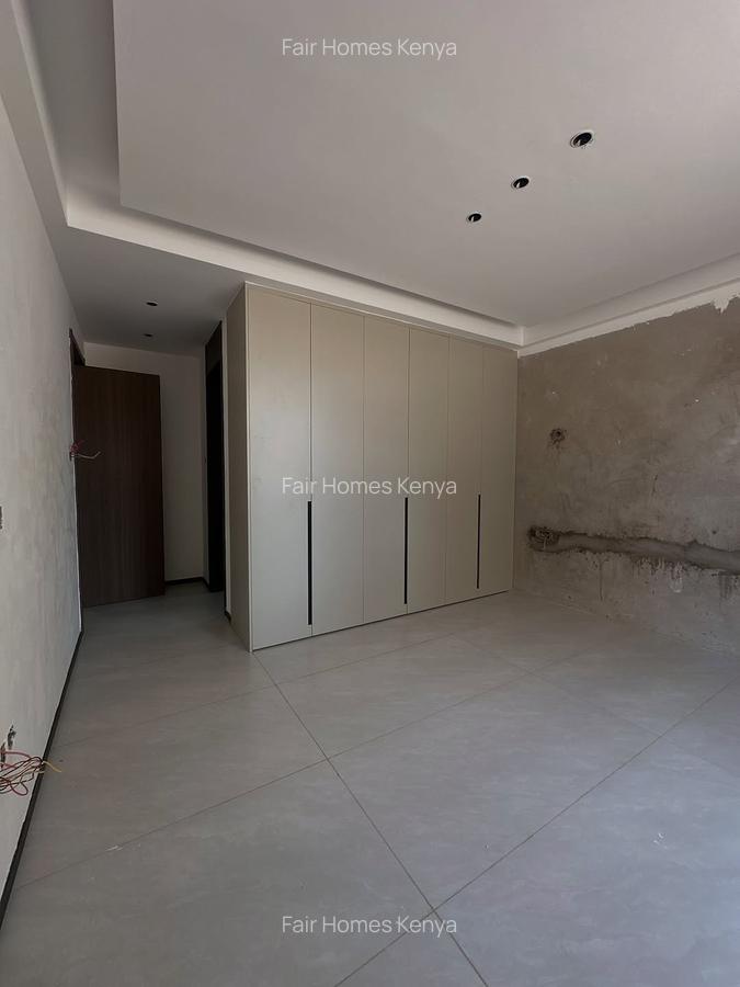 5 Bed Townhouse with En Suite at Lavington Green - 7