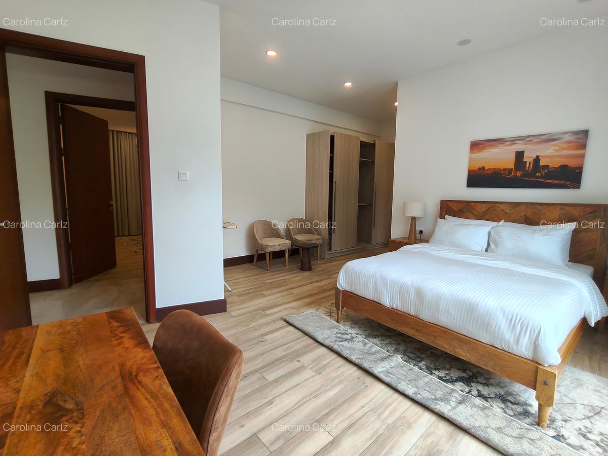 Furnished 3 Bed Apartment with En Suite at City Park Drive - 8