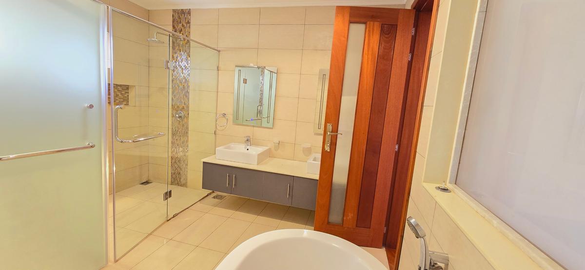 5 Bed Villa with En Suite at Mzima Springs - 14