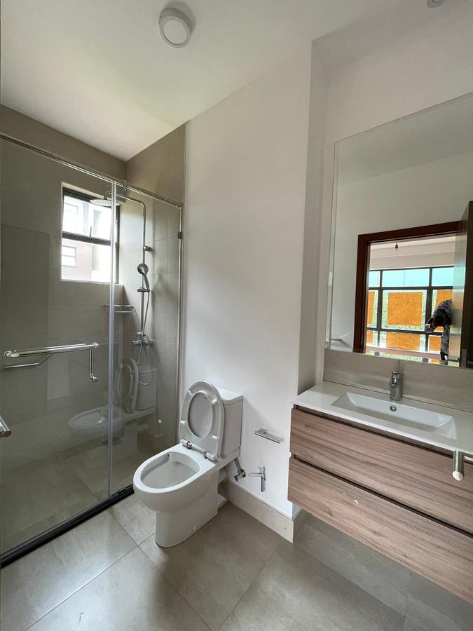 4 Bed Villa with En Suite at Runda - 6