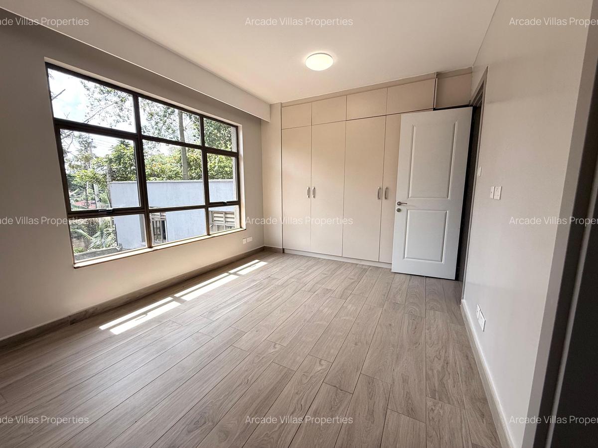 2 Bed Apartment with En Suite in Kilimani - 6