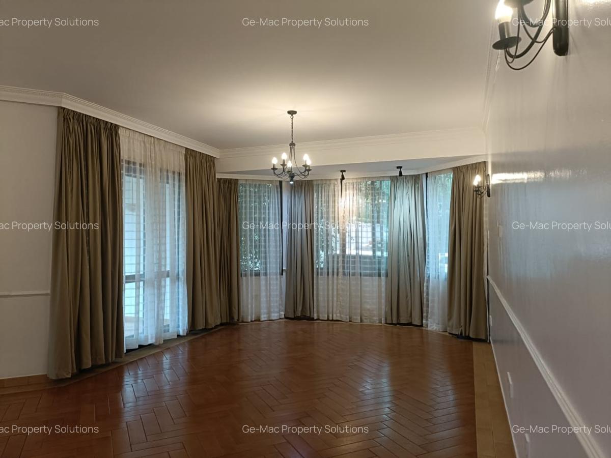 3 Bed House with En Suite in Spring Valley - 19