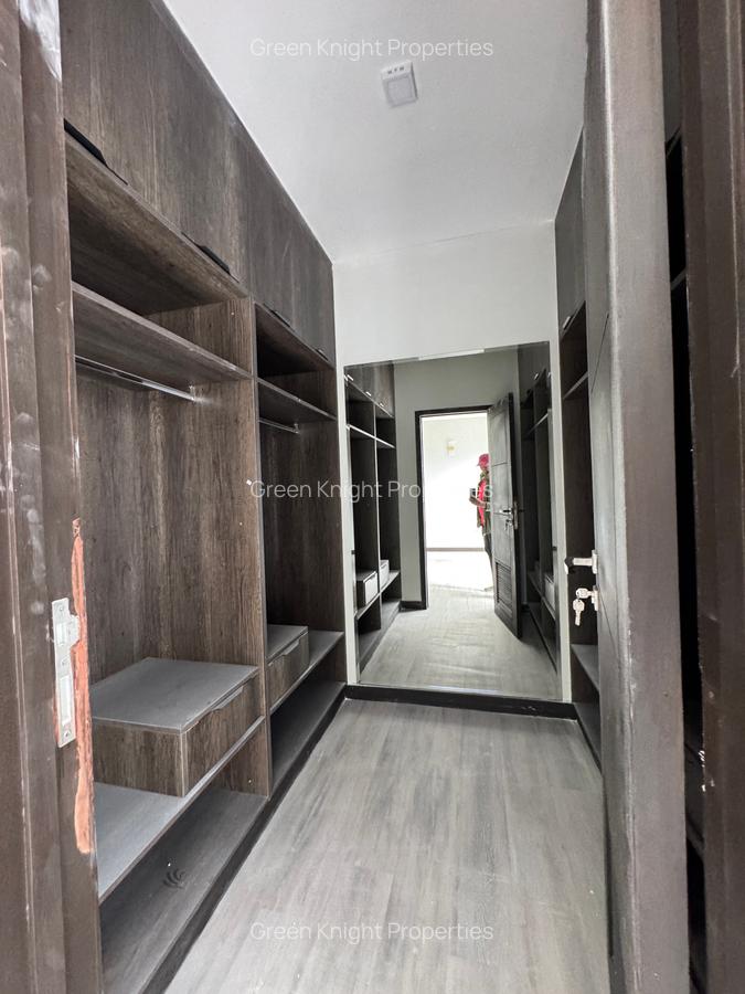 Serviced 3 Bed Apartment with En Suite in Riverside - 8