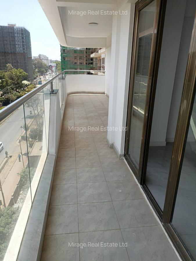 4 Bed Villa with En Suite in Kileleshwa - 12