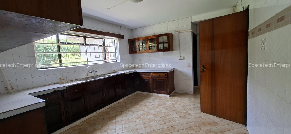 4 Bed House with Staff Quarters in Nyari - 8
