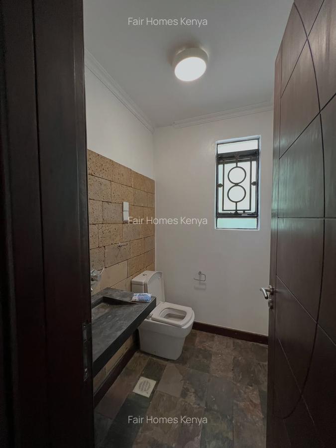 4 Bed Townhouse with En Suite at Lavington Green - 8