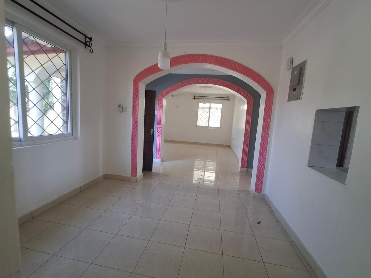 5 Bed Villa with En Suite at Utange Mombasa - 14