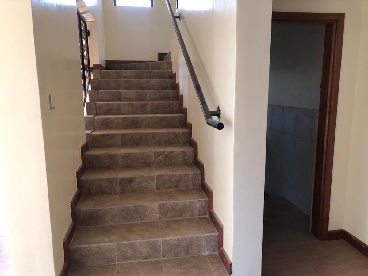 4 Bed Villa with En Suite at Mombasa Road - 11