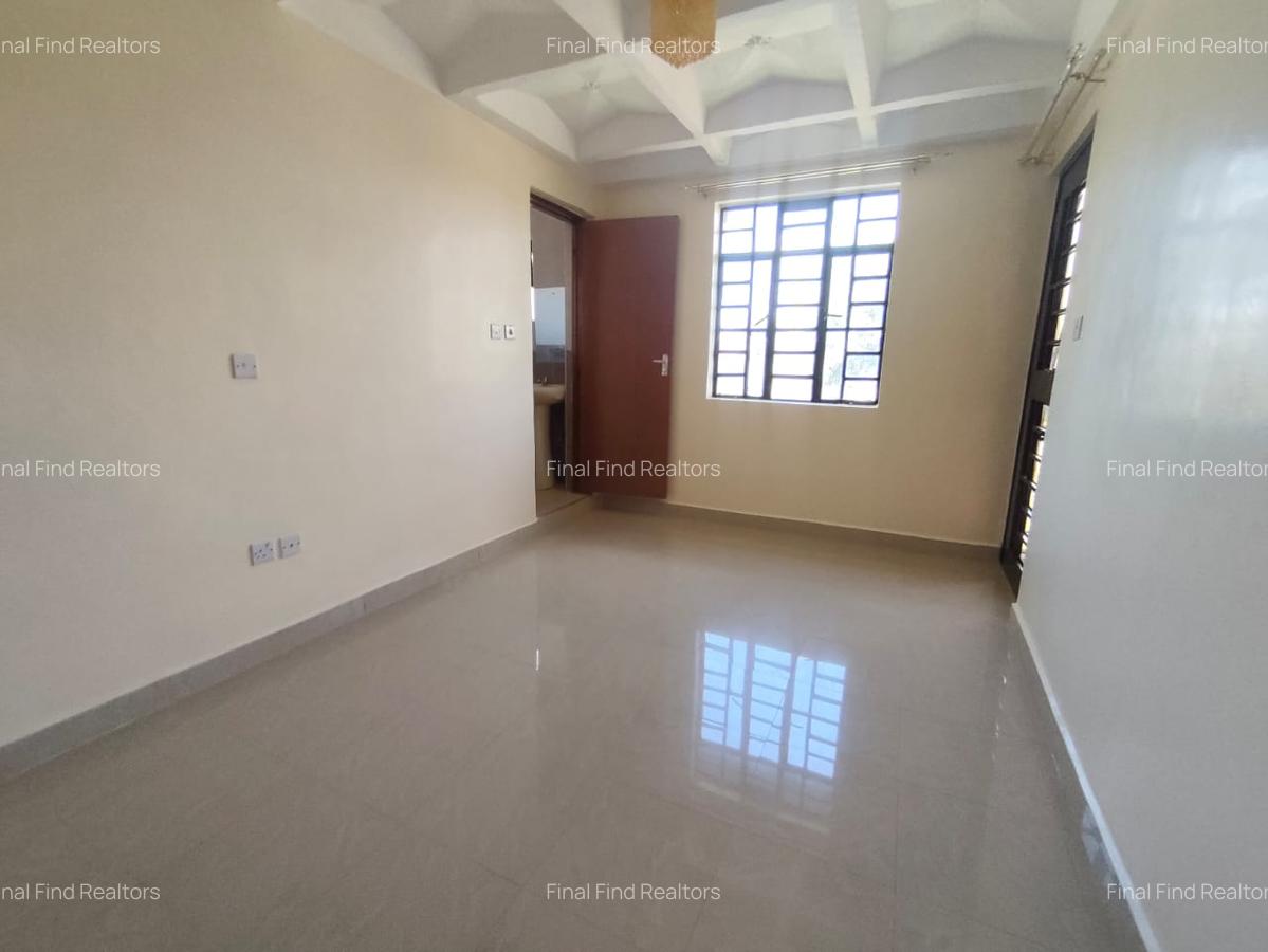 4 Bed House with Garden in Runda - 11