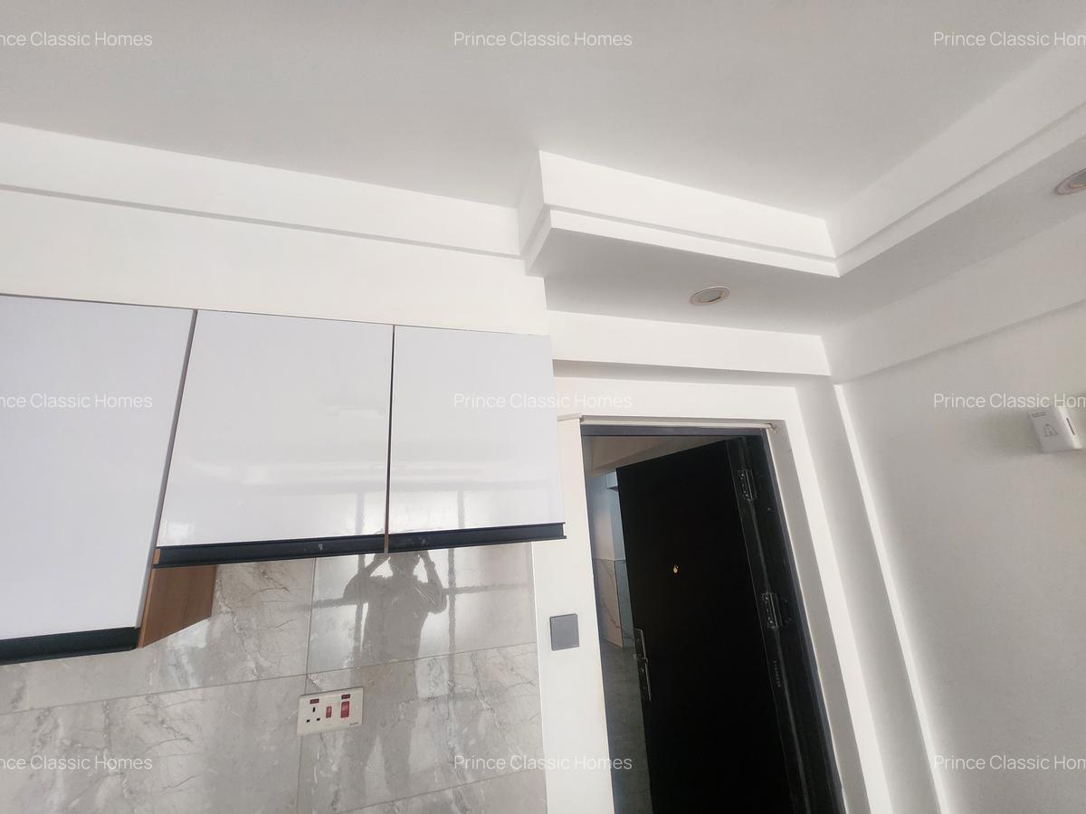 1 Bed Apartment with Swimming Pool in Kilimani - 2