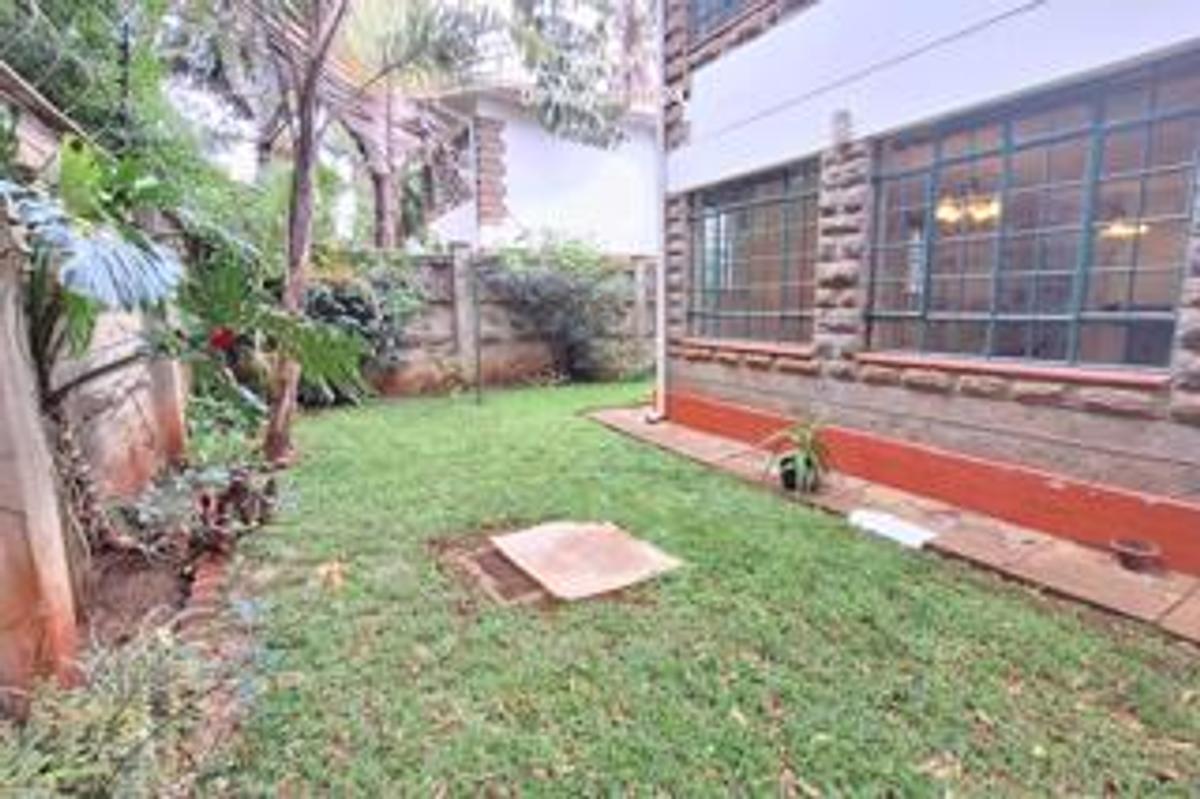 4 Bed Townhouse with En Suite at Lavington Green - 3