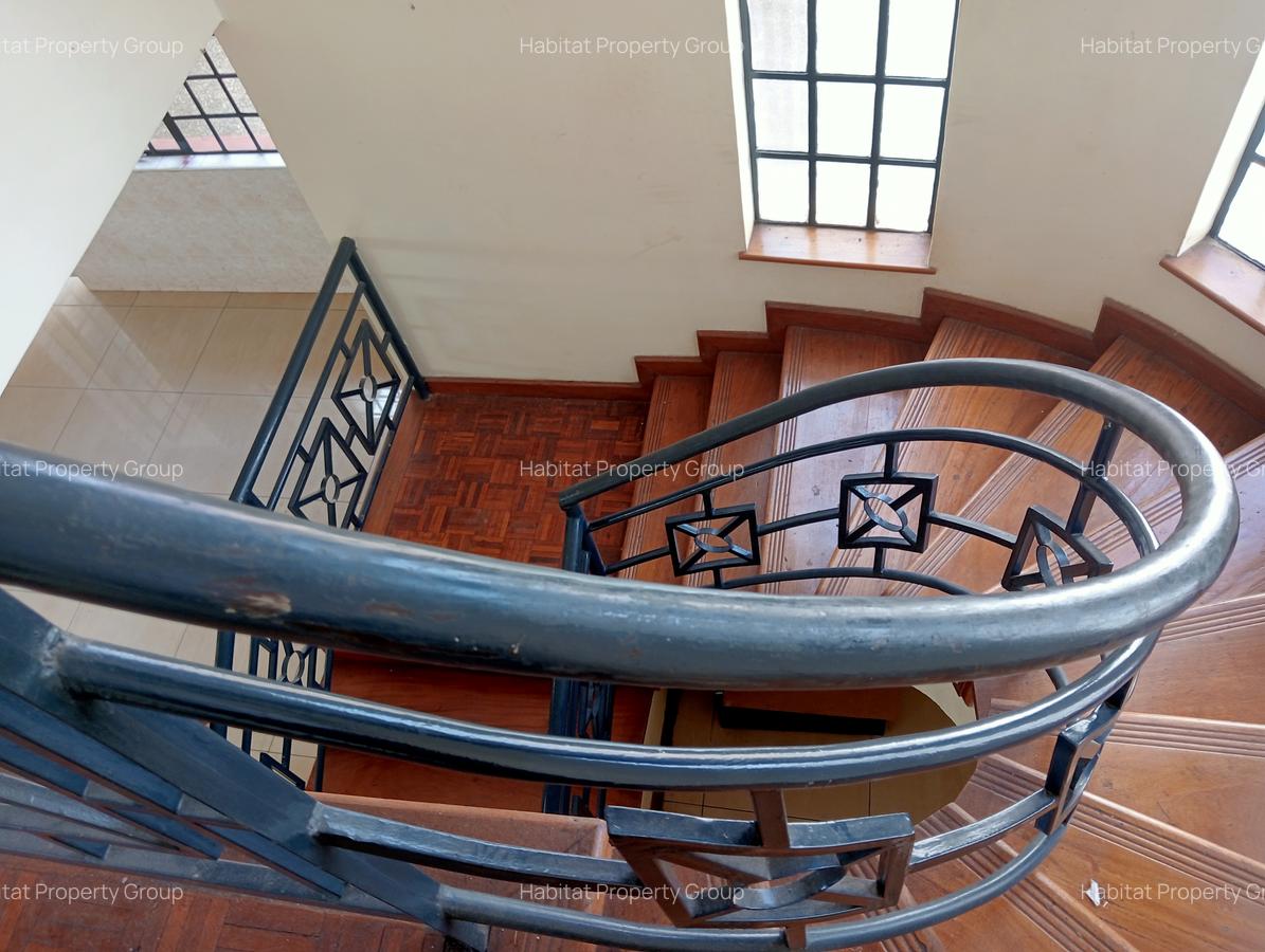 4 Bed Townhouse with Staff Quarters in Brookside - 9