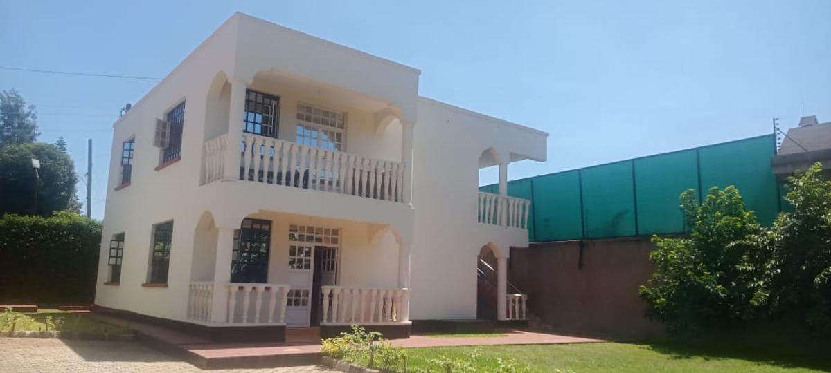 2 Bed House with En Suite at Runda - 1