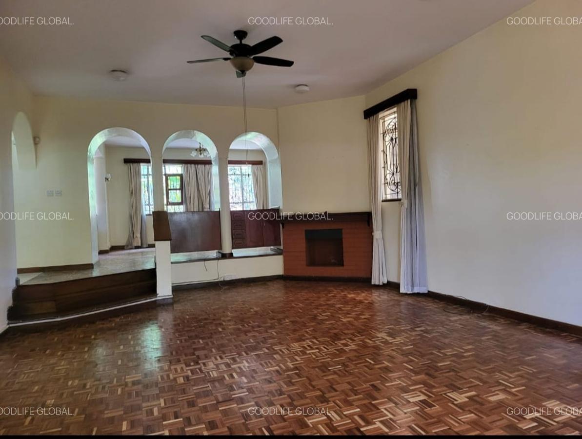 5 Bed House with En Suite at Nyari - 6