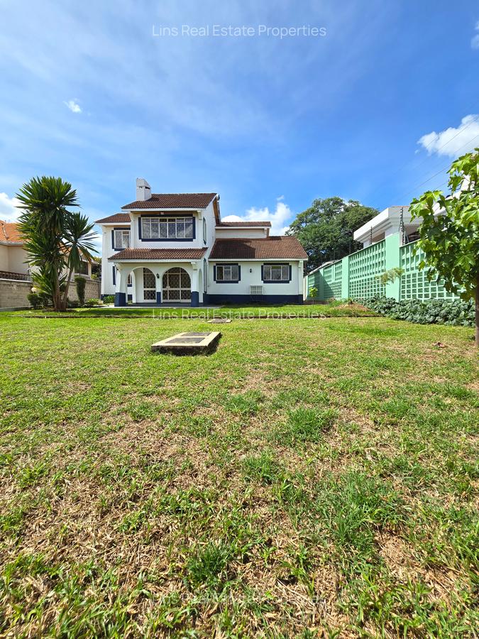 4 Bed House with En Suite in Runda - 1