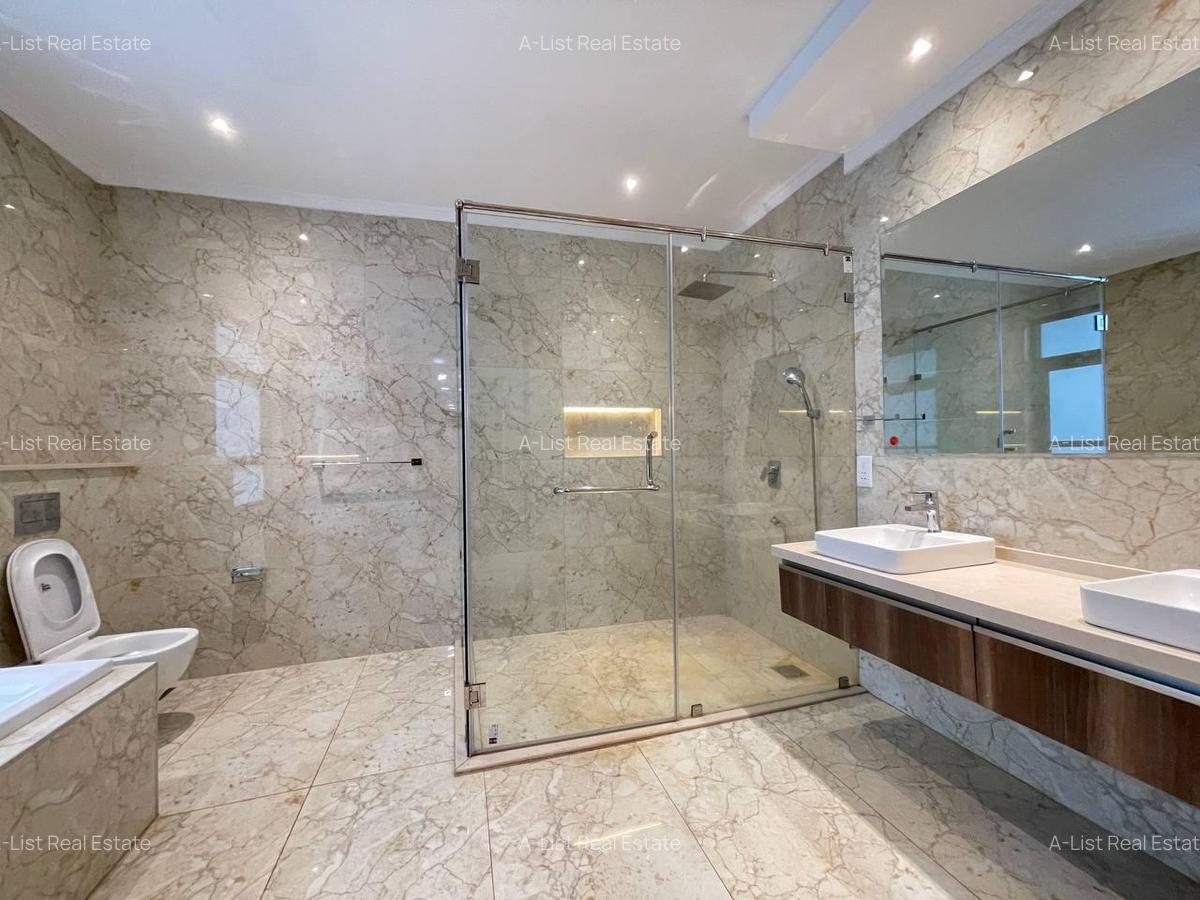 4 Bed Townhouse with En Suite at Peponi Road - 11