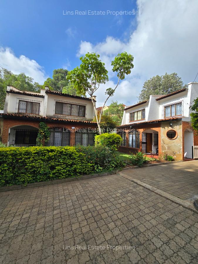 4 Bed Townhouse with En Suite in Lavington - 1