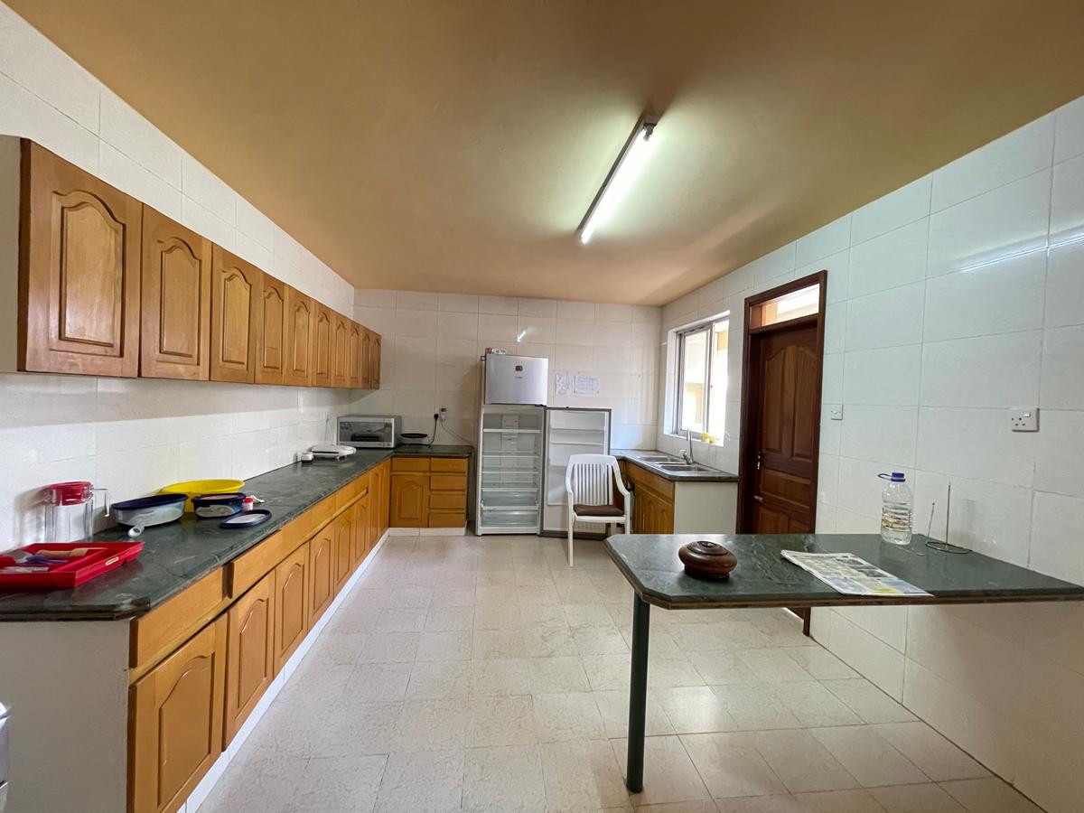 5 Bed Apartment with En Suite in Kileleshwa - 2