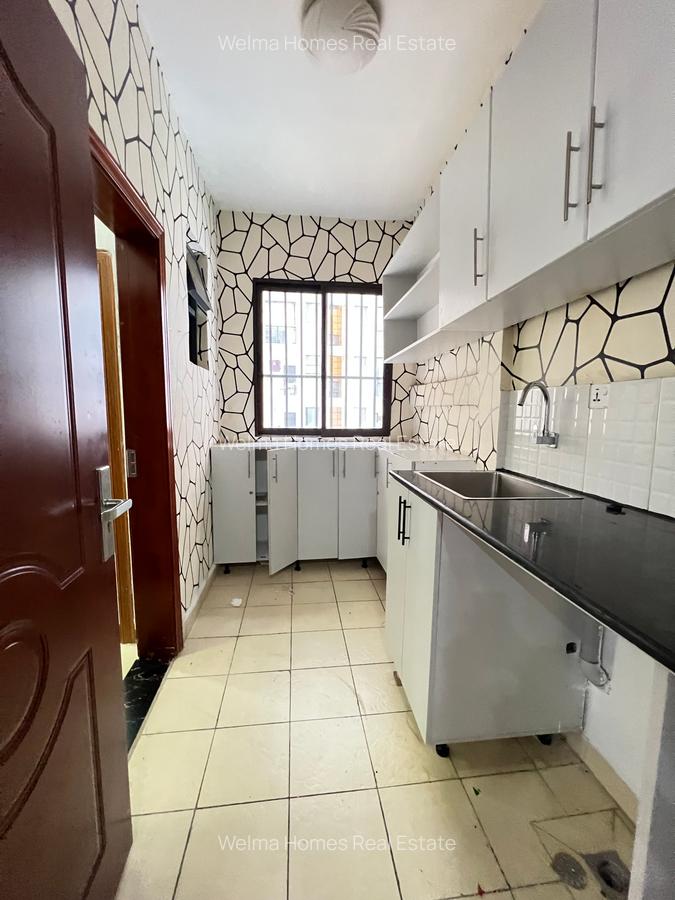 2 Bed Apartment with En Suite in Kilimani - 6