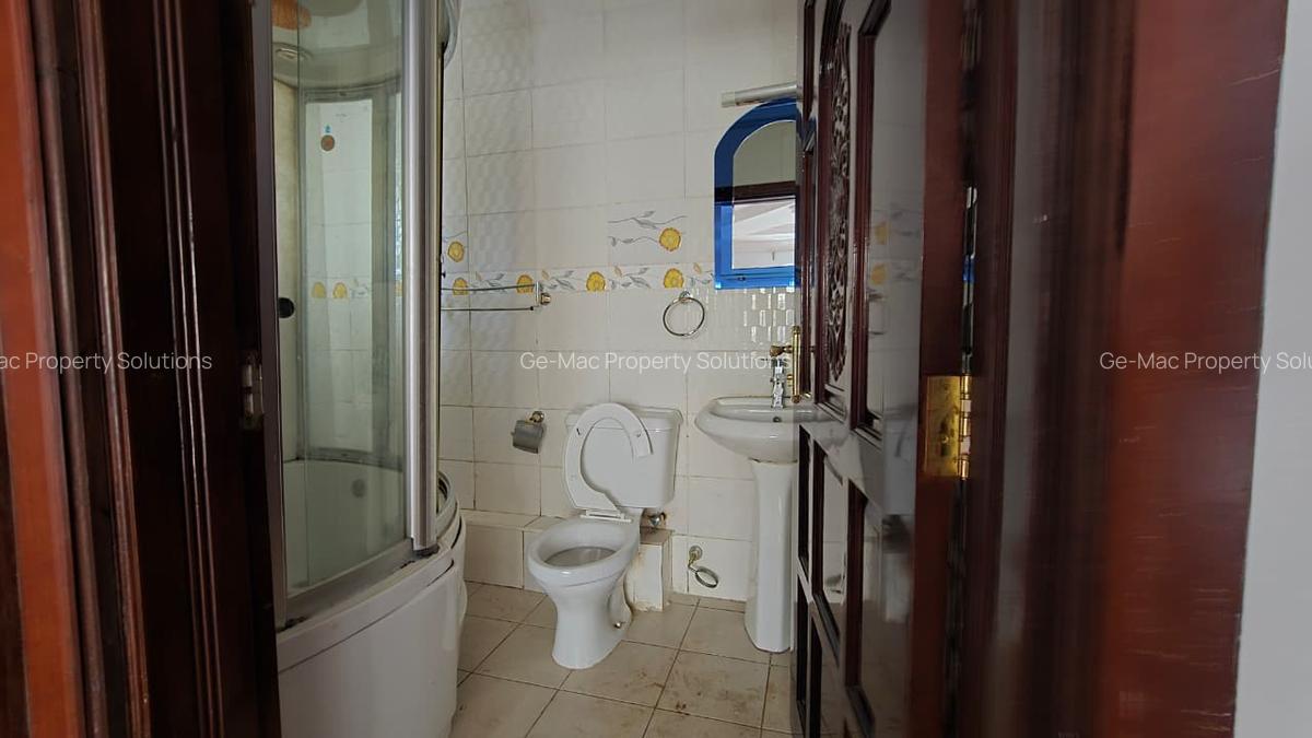 4 Bed Townhouse with En Suite in Lavington - 18