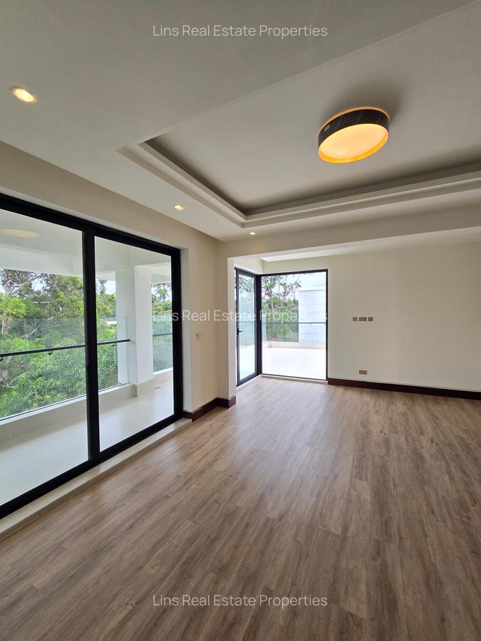 5 Bed Townhouse with En Suite in Kitisuru - 11