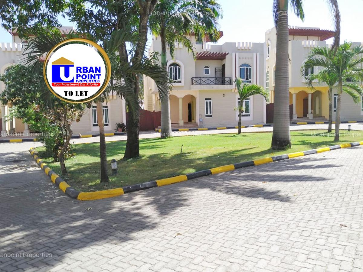 5 Bed Villa with En Suite in Nyali Area - 4