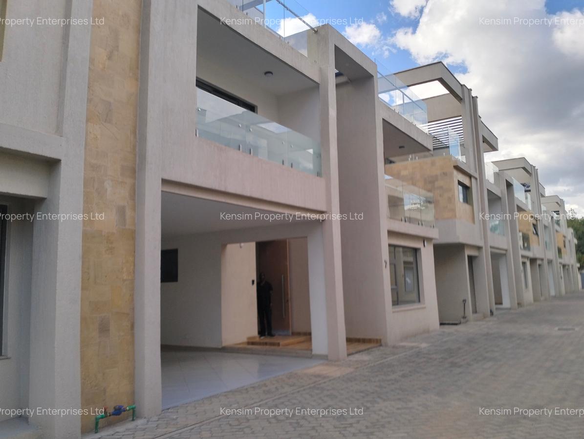 6 Bed Townhouse with En Suite in Lavington - 10