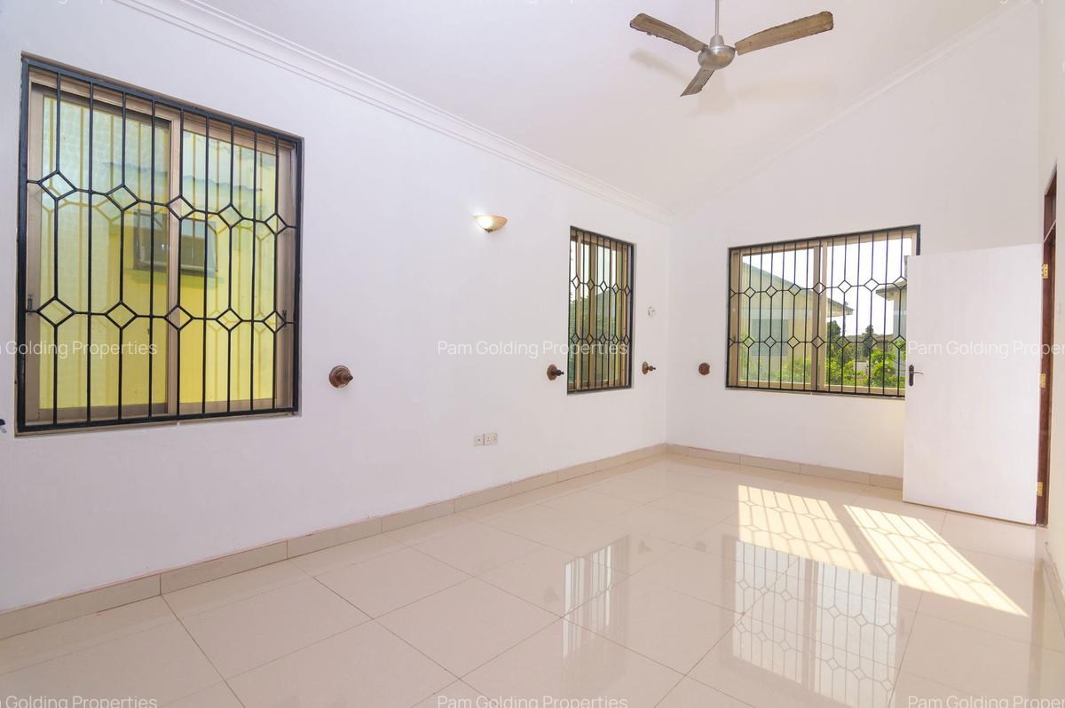 4 Bed Townhouse with En Suite in Shanzu - 15