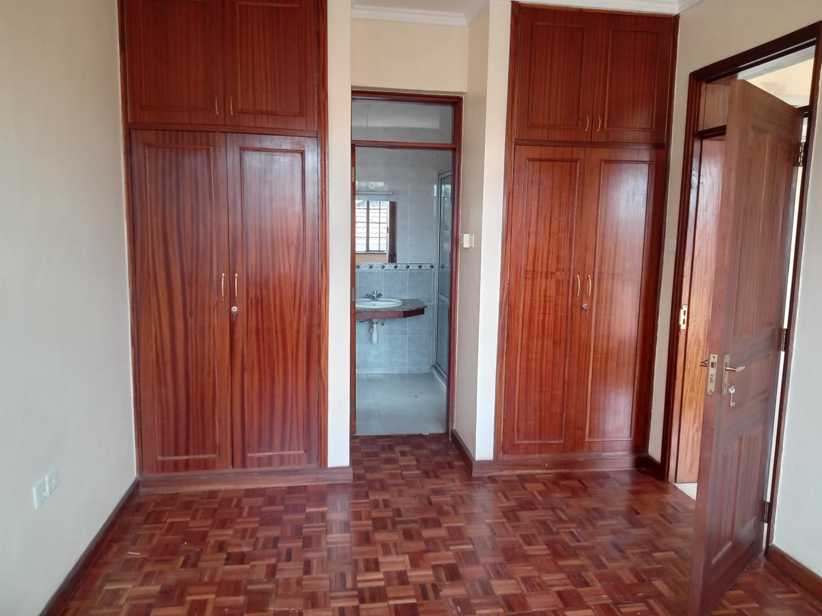 4 Bed Townhouse with En Suite at Lavington Estate Nairobi - 16