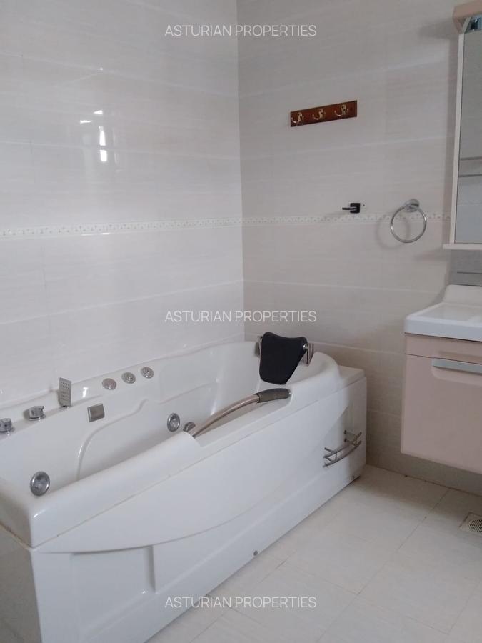 3 Bed Apartment with En Suite in Rhapta Road - 1
