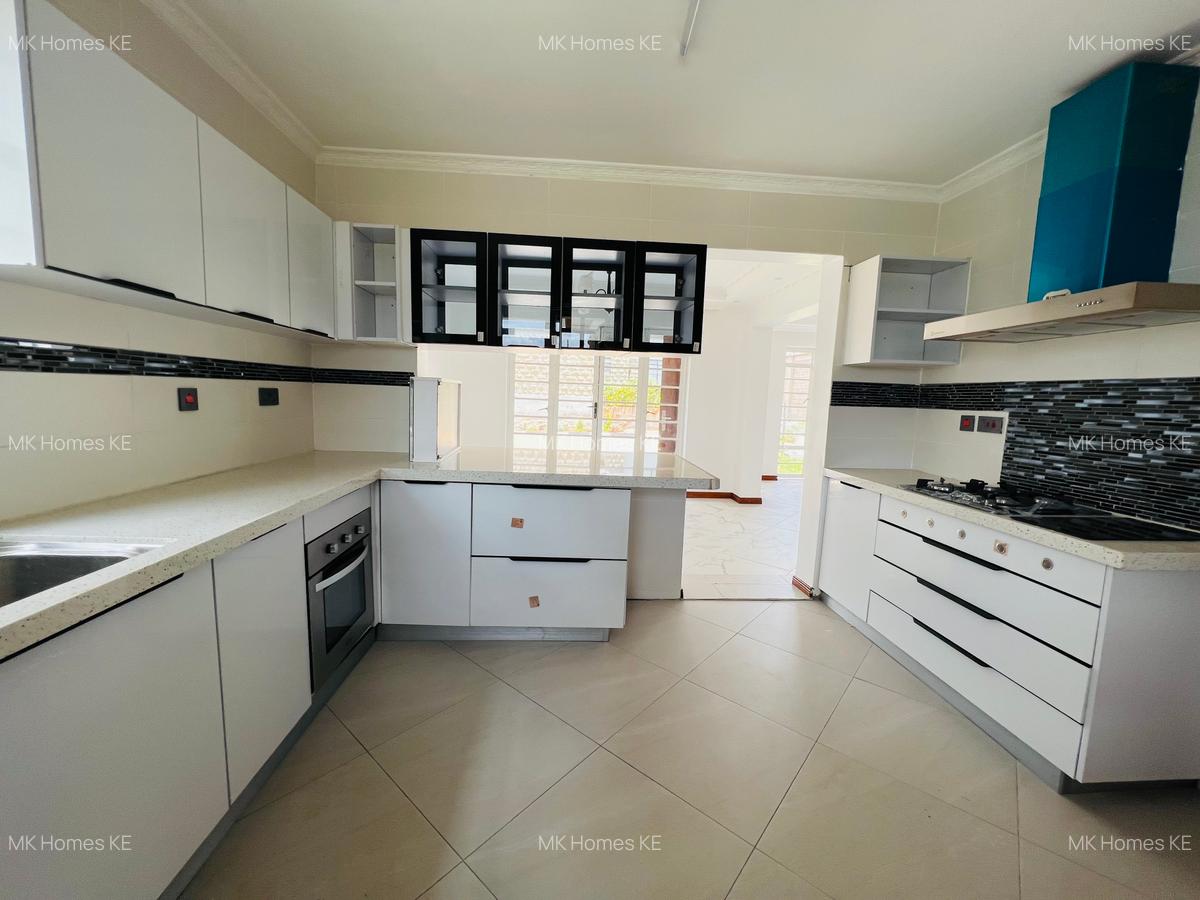 4 Bed Villa with En Suite in Ruiru - 18
