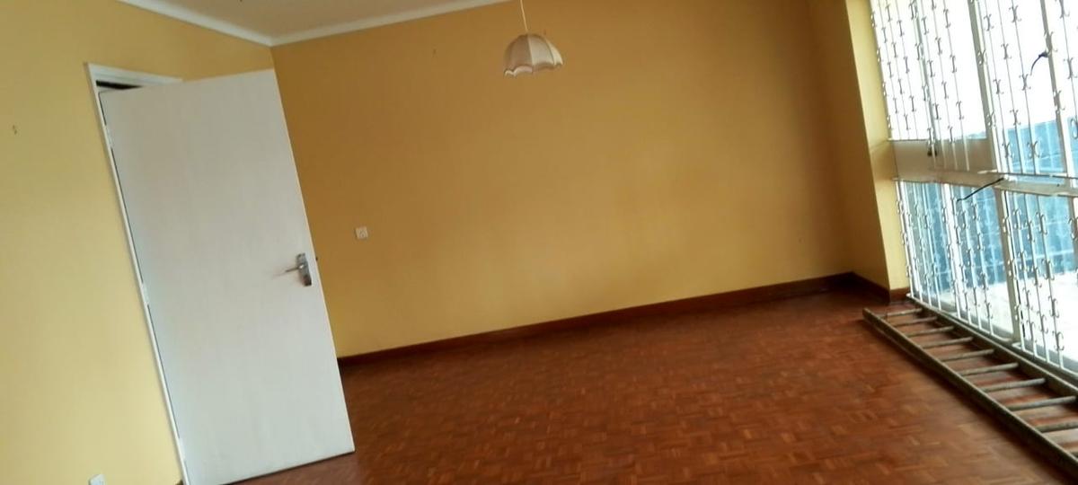 2 Bed Townhouse with En Suite in Lavington - 12