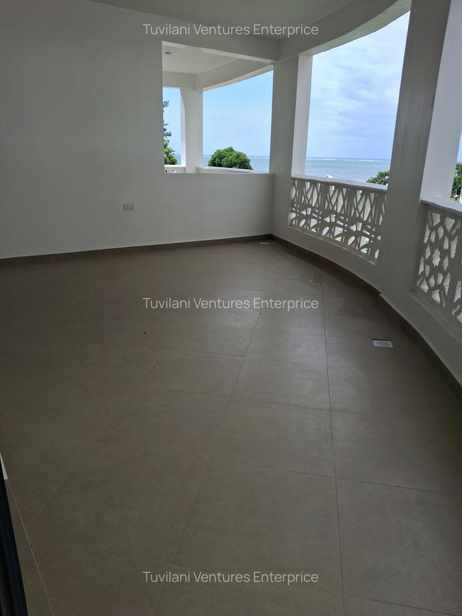 Serviced 2 Bed Apartment with En Suite at Nyali Mombasa - 14