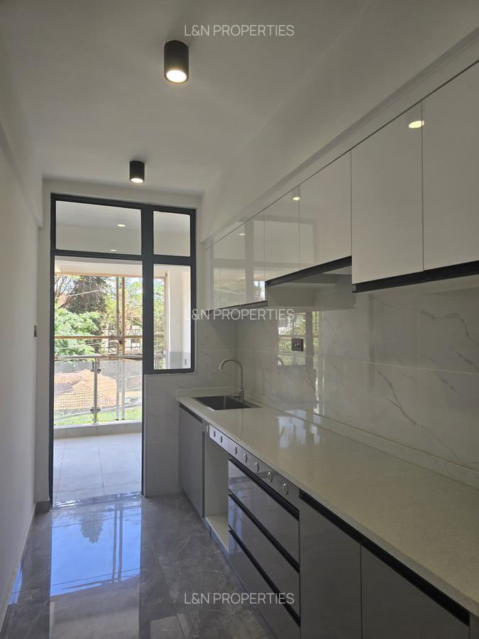 2 Bed Apartment with En Suite at Argwings Kodhek - 1