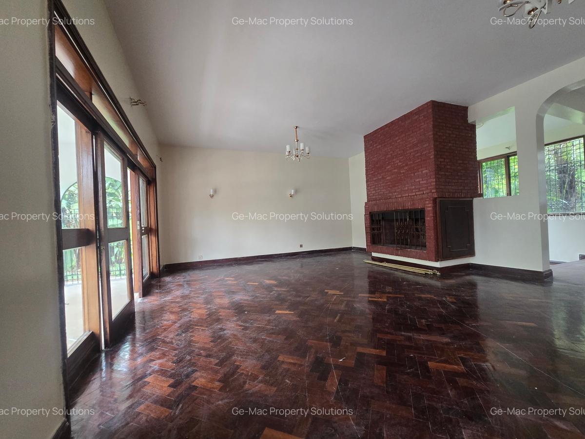 5 Bed House with En Suite in Muthaiga - 11