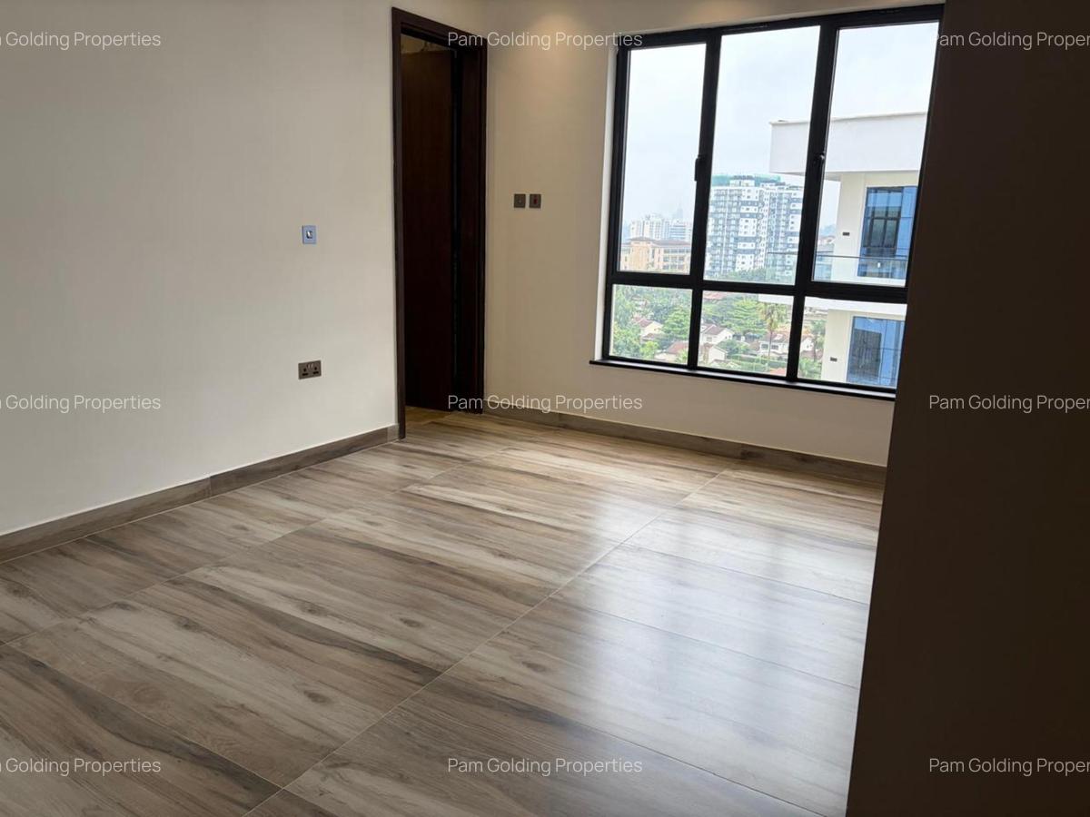 2 Bed Apartment at Brookside Close - 8