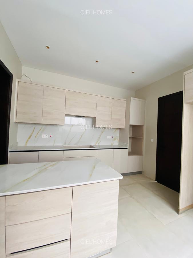 5 Bed Villa with En Suite at Manyani Road - 5