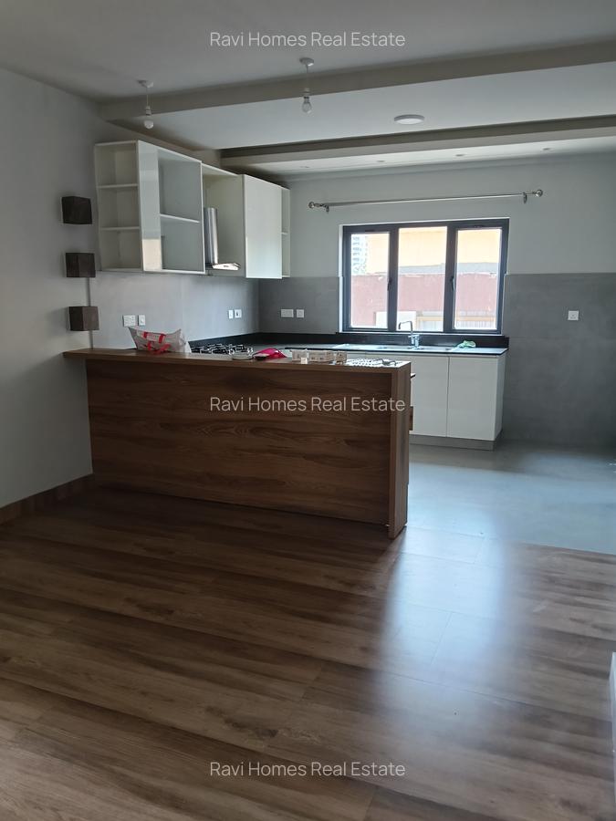 3 Bed Apartment with En Suite at Nairobi Kileleshwa Estate Along Mandera Road. - 4