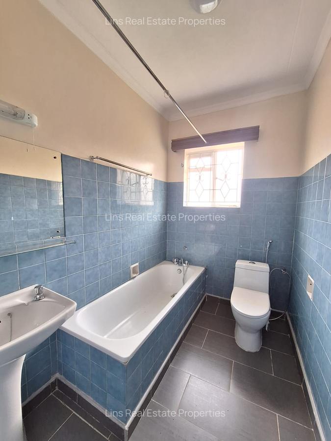 5 Bed House with En Suite in Loresho - 15