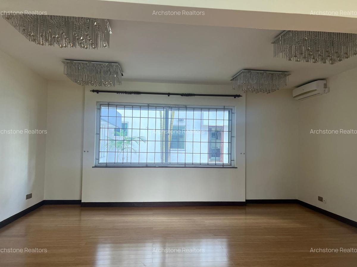 8 Bed House with En Suite in Gigiri - 6