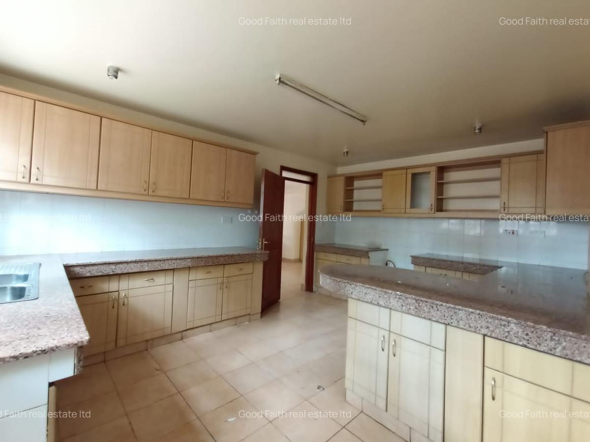 6 Bed House with En Suite in Karen - 4