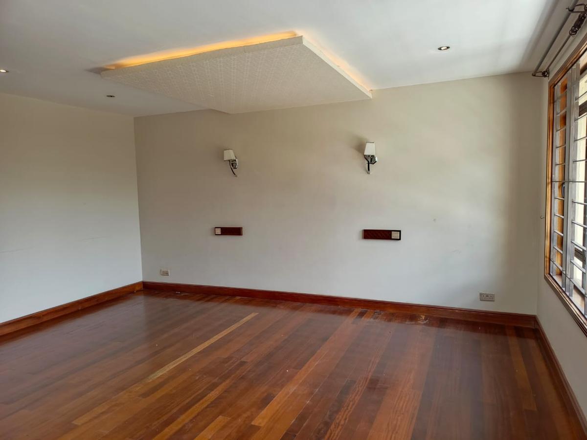 4 Bed House with En Suite at Ruaka Road - 4